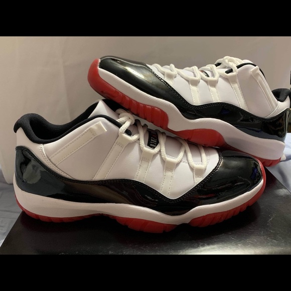 Air Jordan 11 Low Concord/Bred Size 11 Dead-stock - Picture 3 of 3